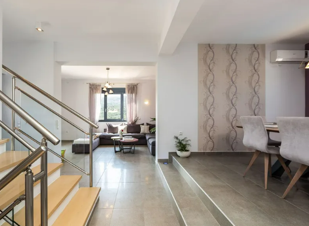 Image No.15-6 Bed Villa for sale