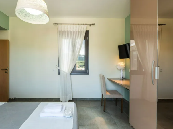 Image No.20-6 Bed Villa for sale