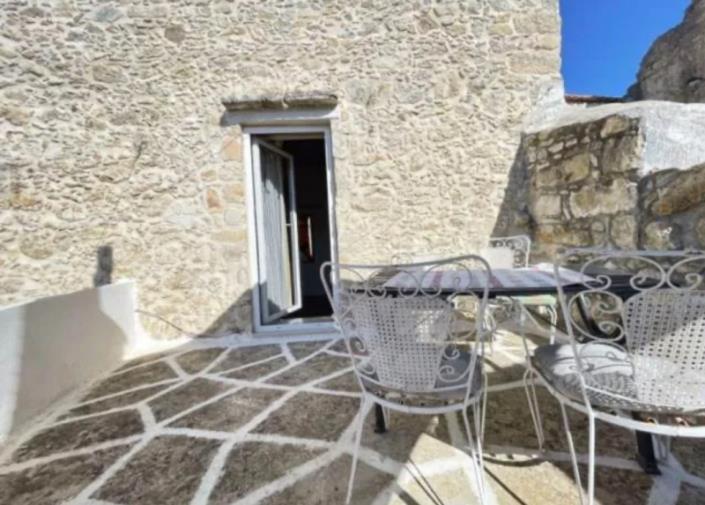 Image No.3-2 Bed House for sale