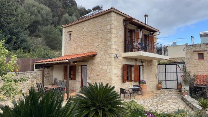 Image No.1-2 Bed House for sale