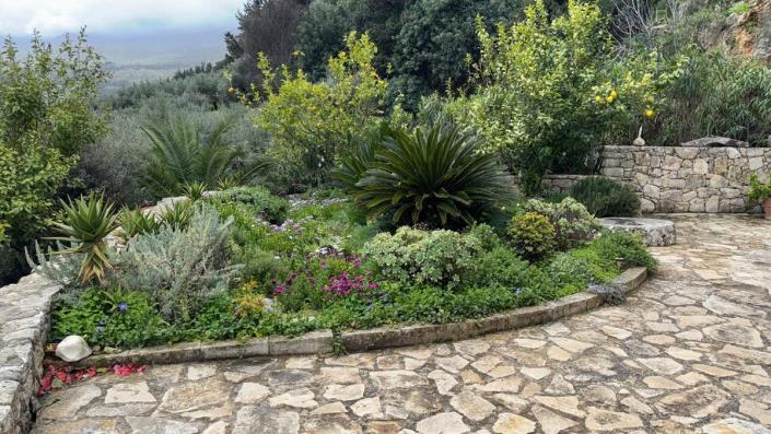 Image No.2-2 Bed House for sale