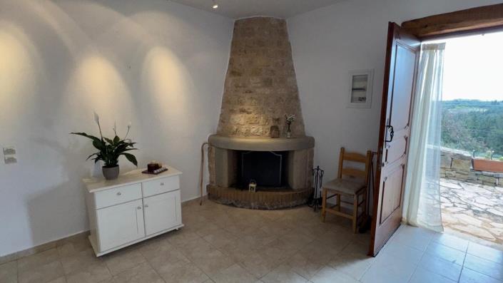 Image No.8-2 Bed House for sale