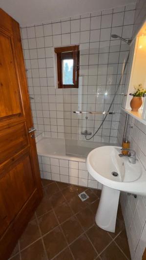 Image No.29-2 Bed House for sale