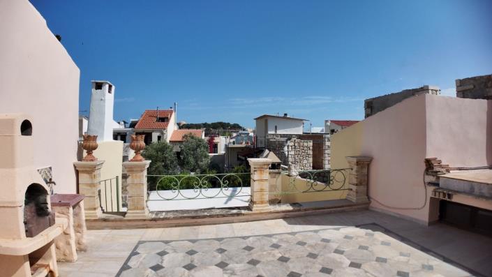 Image No.18-3 Bed House for sale