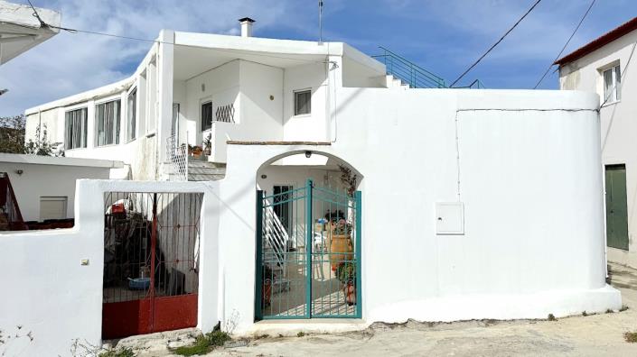 Image No.1-4 Bed Apartment for sale
