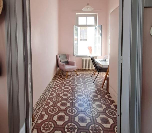 Image No.18-5 Bed House for sale