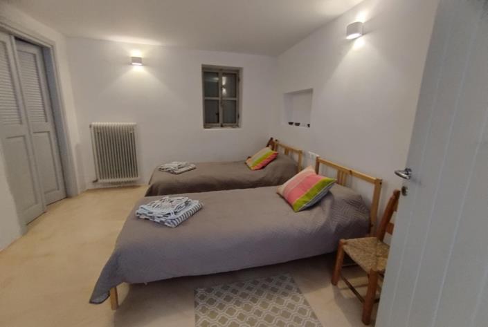 Image No.29-5 Bed House for sale