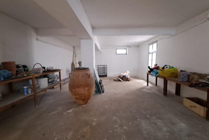 Image No.33-5 Bed House for sale