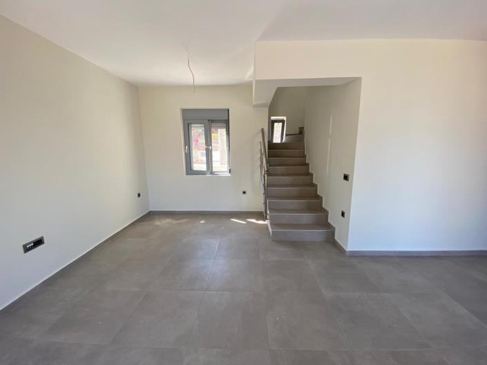 Image No.6-2 Bed Villa for sale