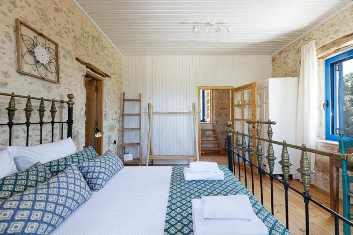 Image No.11-3 Bed House for sale