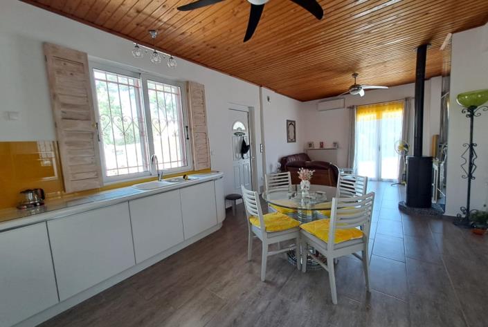 Image No.11-3 Bed House for sale