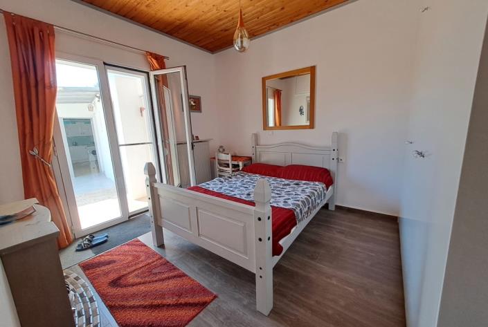 Image No.20-3 Bed House for sale