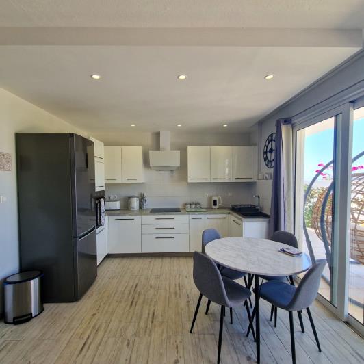 Image No.32-2 Bed Villa for sale