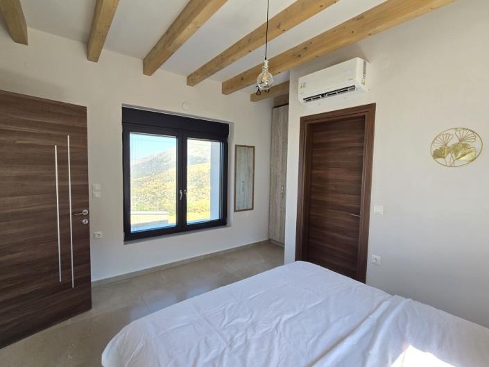 Image No.10-2 Bed Villa for sale