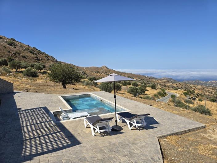 Image No.2-2 Bed Villa for sale