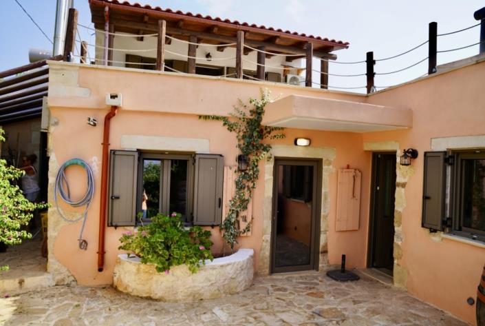 Image No.8-2 Bed House for sale