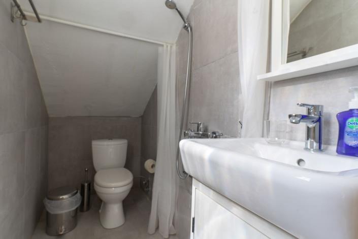 Image No.9-3 Bed House for sale