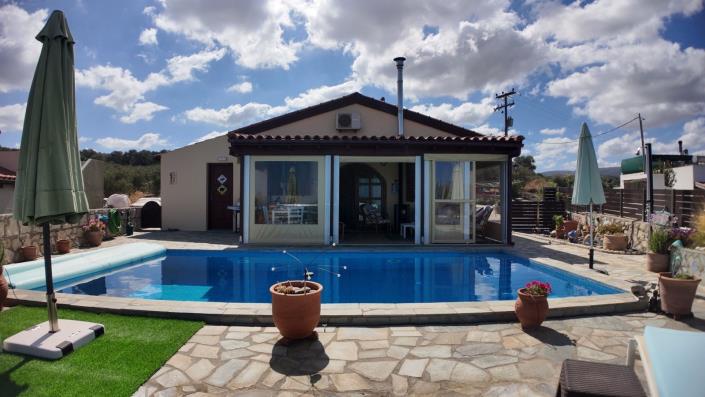 Image No.1-2 Bed Villa for sale