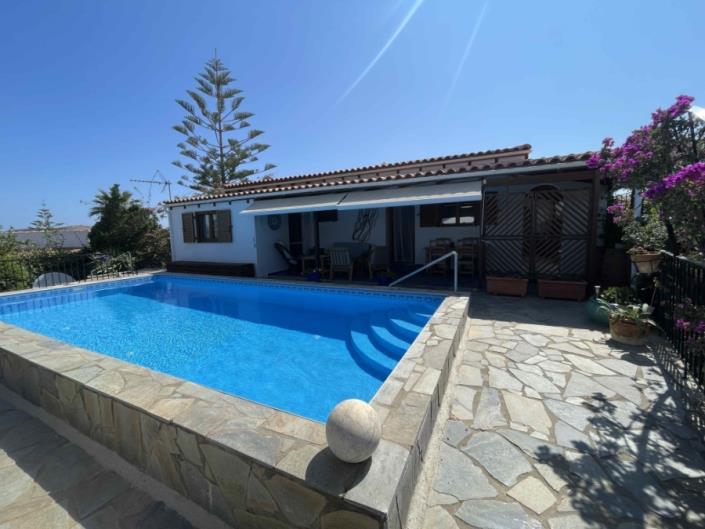 Image No.2-3 Bed Villa for sale