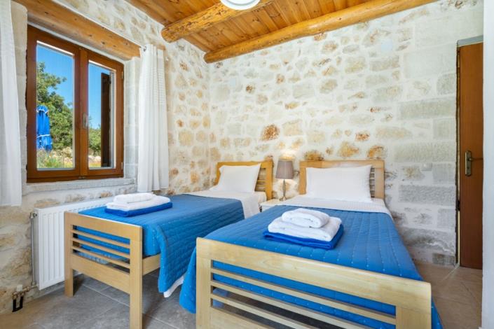 Image No.15-2 Bed Villa for sale