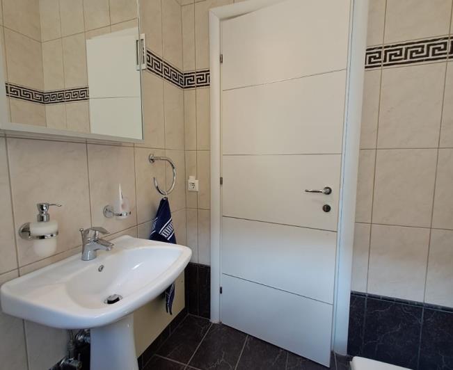 Image No.32-2 Bed Villa for sale