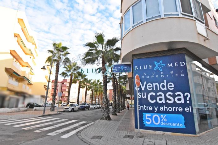 Image No.27-3 Bed Villa for sale