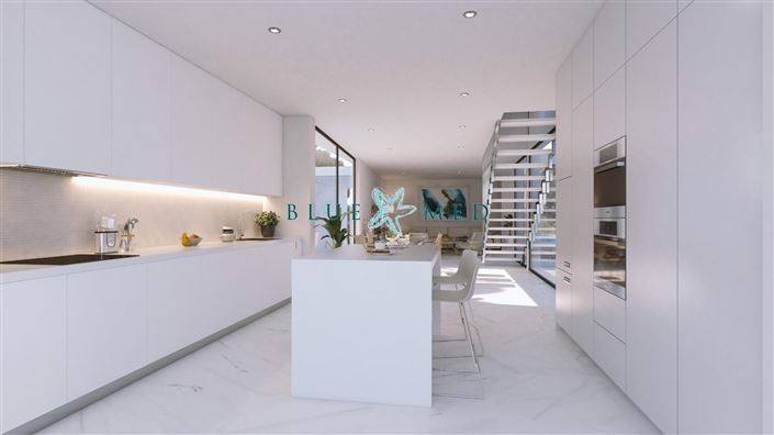 Image No.15-4 Bed Villa for sale