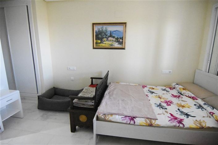 Image No.20-2 Bed Apartment for sale