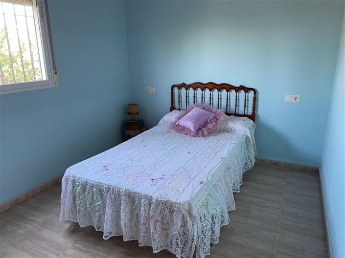 Image No.8-2 Bed Country House for sale