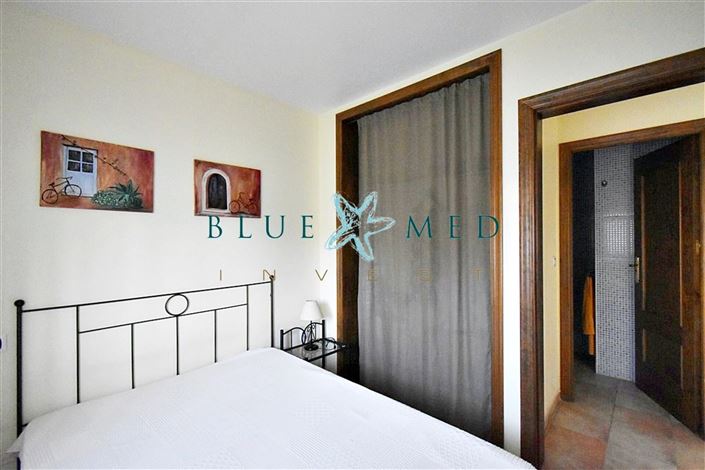 Image No.15-3 Bed Country House for sale