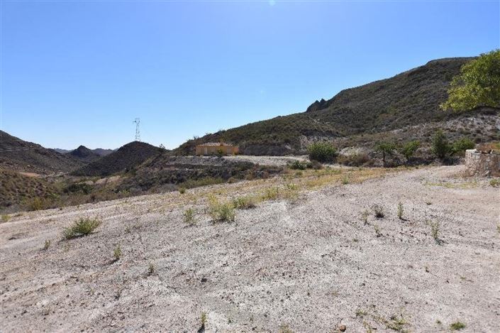 Image No.5-2 Bed Villa for sale