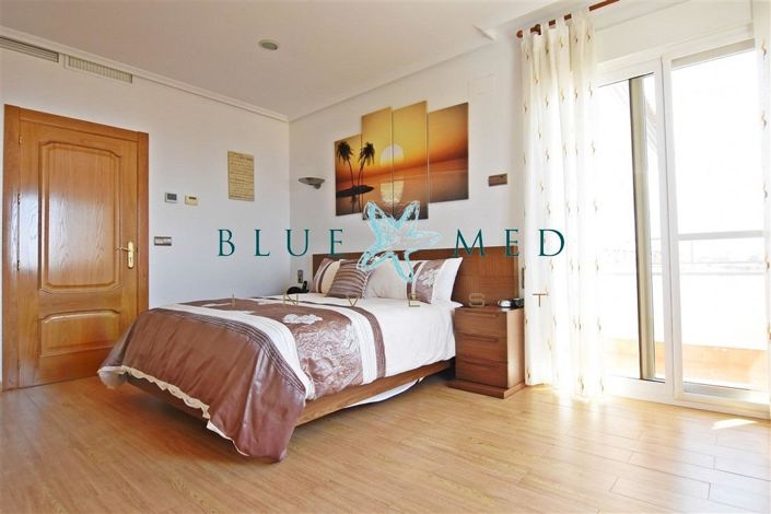 Image No.21-5 Bed Villa for sale