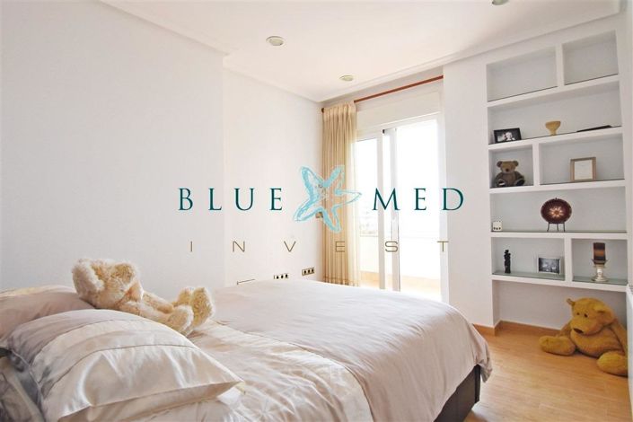 Image No.25-5 Bed Villa for sale