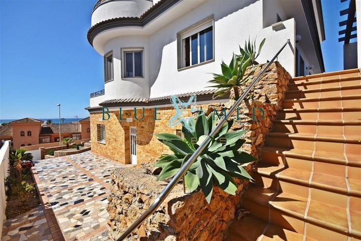 Image No.45-5 Bed Villa for sale