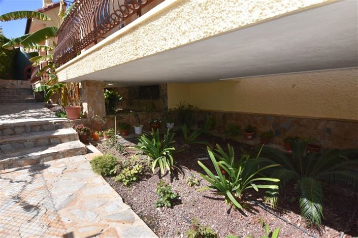 Image No.40-5 Bed Villa for sale