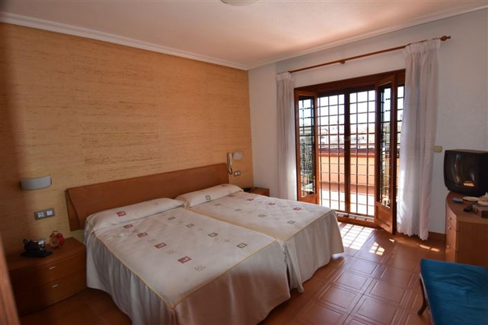 Image No.46-5 Bed Villa for sale