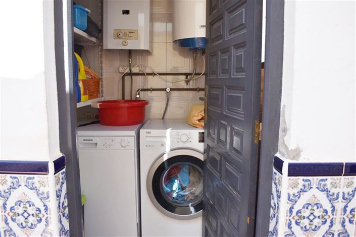 Image No.13-6 Bed Villa for sale