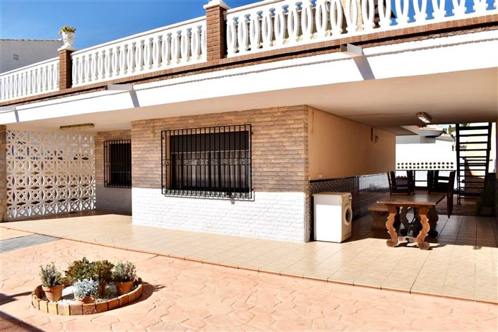 Image No.3-6 Bed Villa for sale
