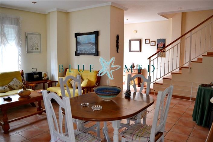 Image No.10-5 Bed Property for sale