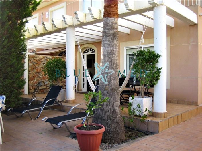 Image No.2-5 Bed Property for sale