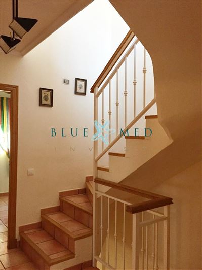 Image No.25-5 Bed Property for sale