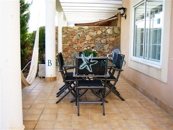 Image No.3-5 Bed Property for sale