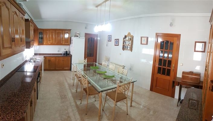 Image No.2-5 Bed Villa for sale