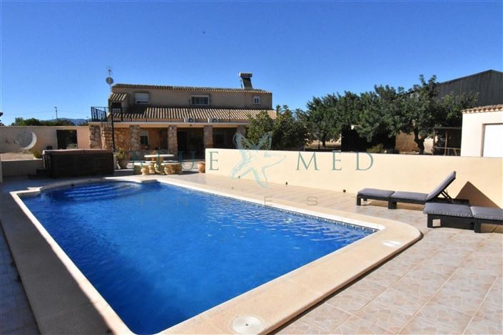 Image No.1-4 Bed Country House for sale