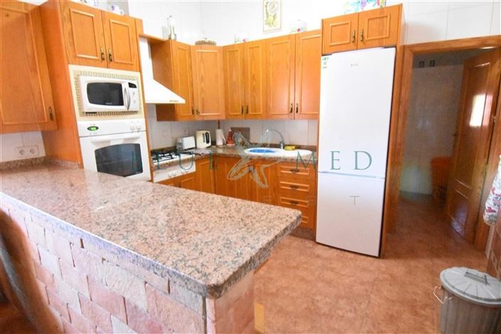 Image No.11-4 Bed Country House for sale