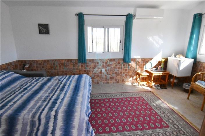 Image No.21-4 Bed Country House for sale