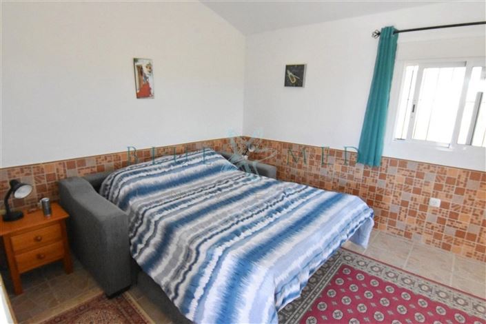 Image No.22-4 Bed Country House for sale