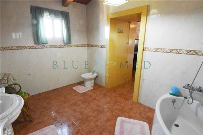 Image No.31-4 Bed Country House for sale