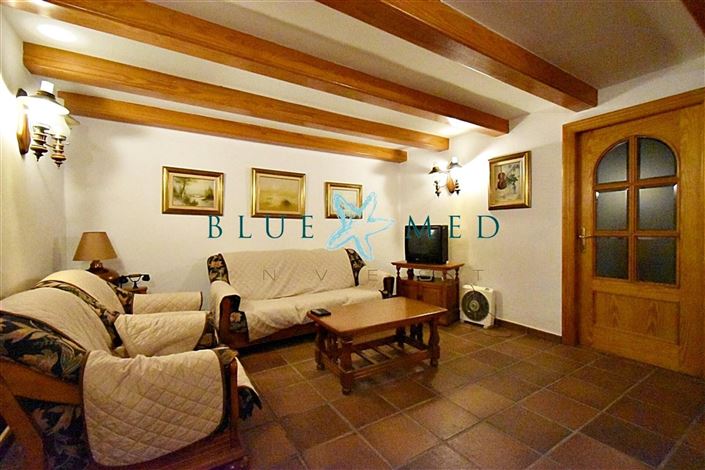 Image No.34-11 Bed Villa for sale