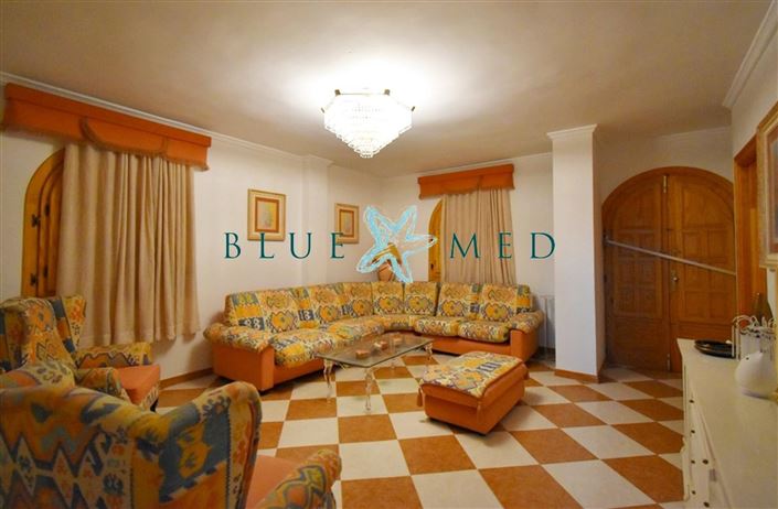 Image No.6-11 Bed Villa for sale